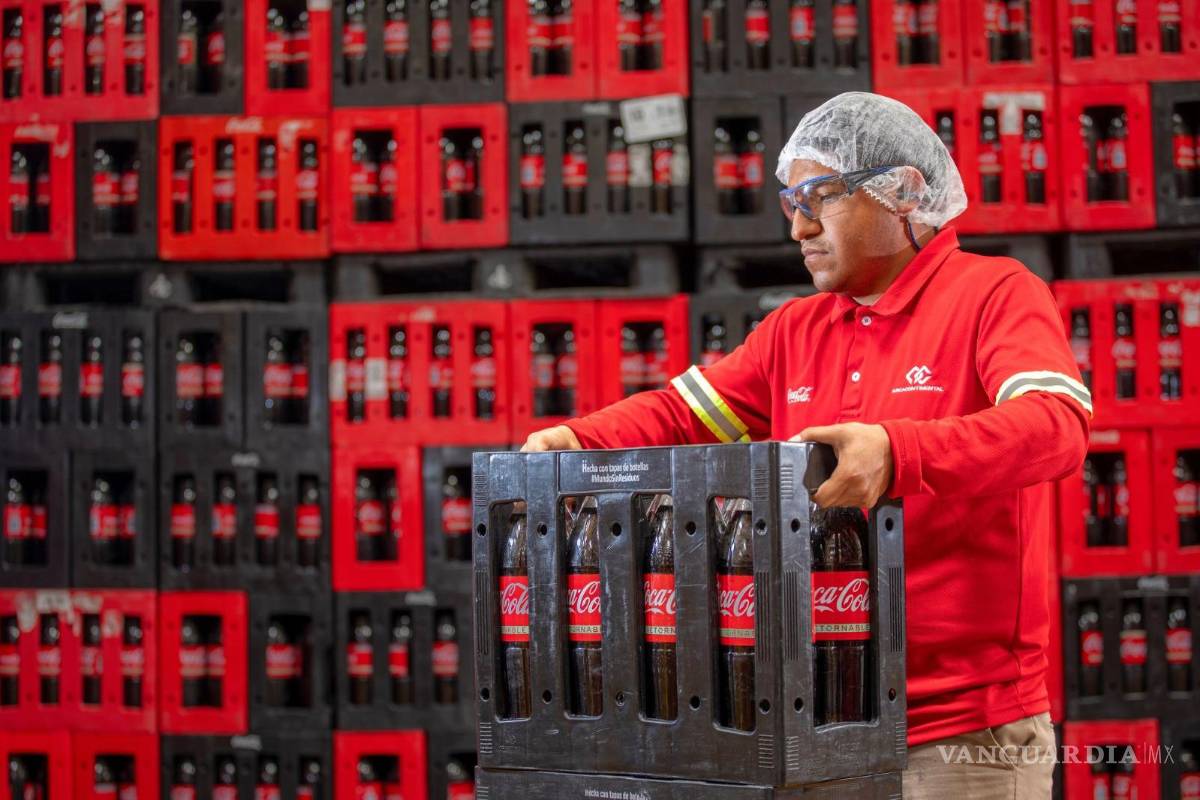 Arca Continental, una de las empresas beneficiadas por reciente apreciación del dólar