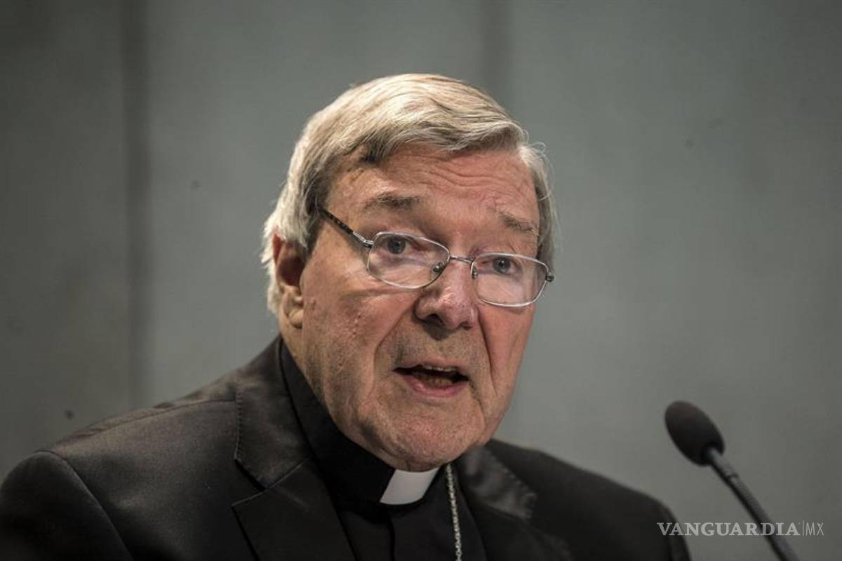 Renuncia tesorero del Vaticano para defenderse de acusaciones de abuso sexual en Australia