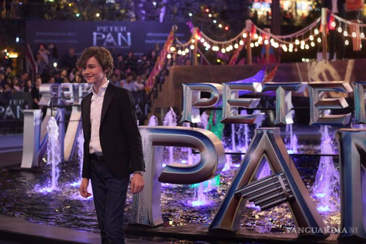 La magia de 'Peter Pan' debuta con poca fuerza en taquillas