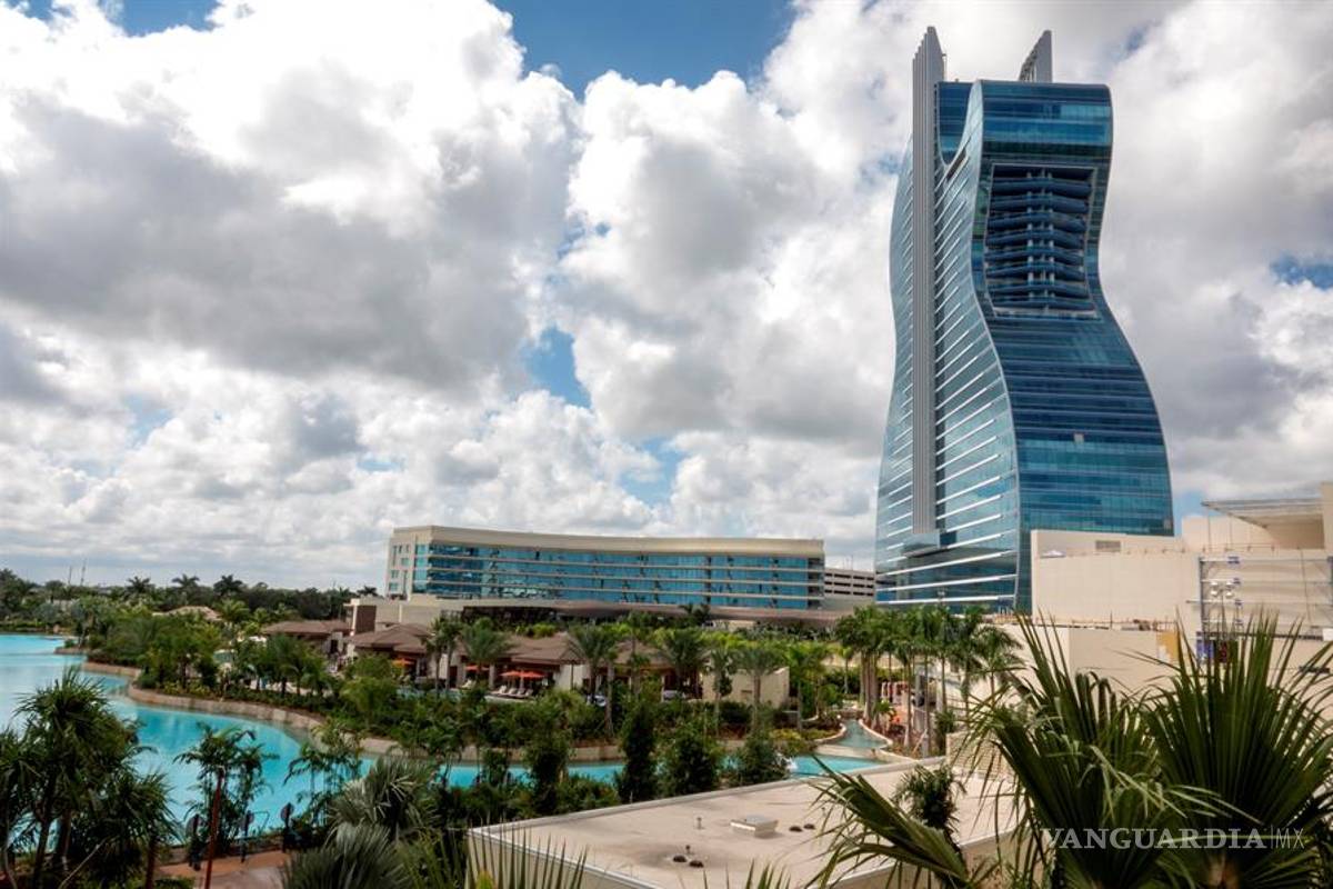 $!Seminole Hard Rock, primer hotel con forma de guitarra del mundo