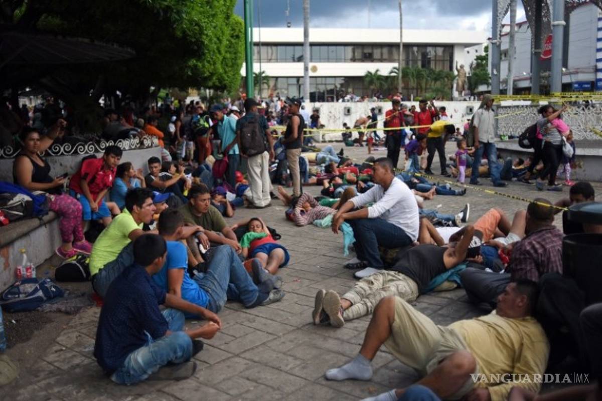 En sur de México más de cinco mil migrantes esperan regularización