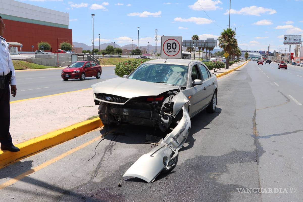 Le dan cerrón en bulevar Nazario Ortiz y por poco se mata
