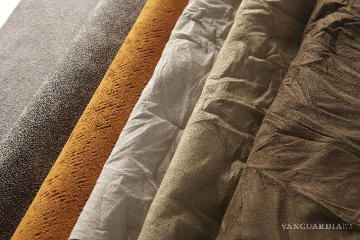 $!¿Qué es el Alcántara y porqué todos lo quieren en sus autos?