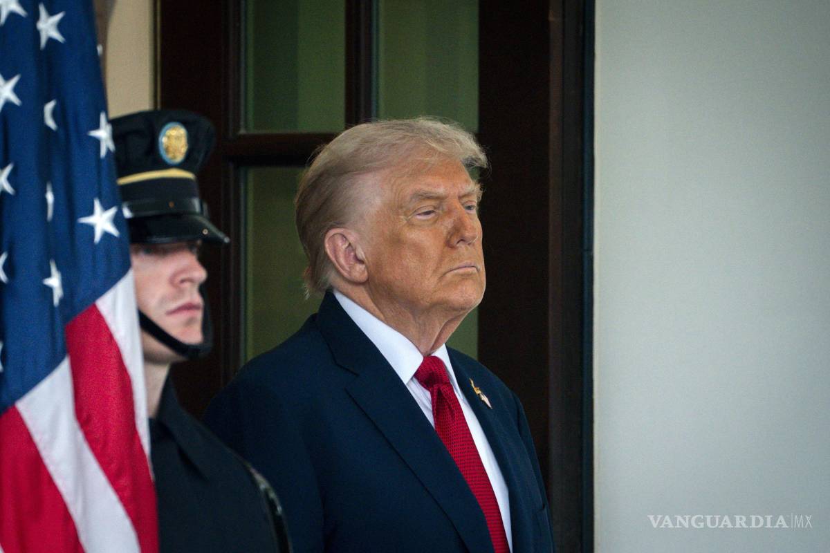 Trump anuncia aranceles de hasta 100% a productos farmacéuticos, muebles y camiones pesados