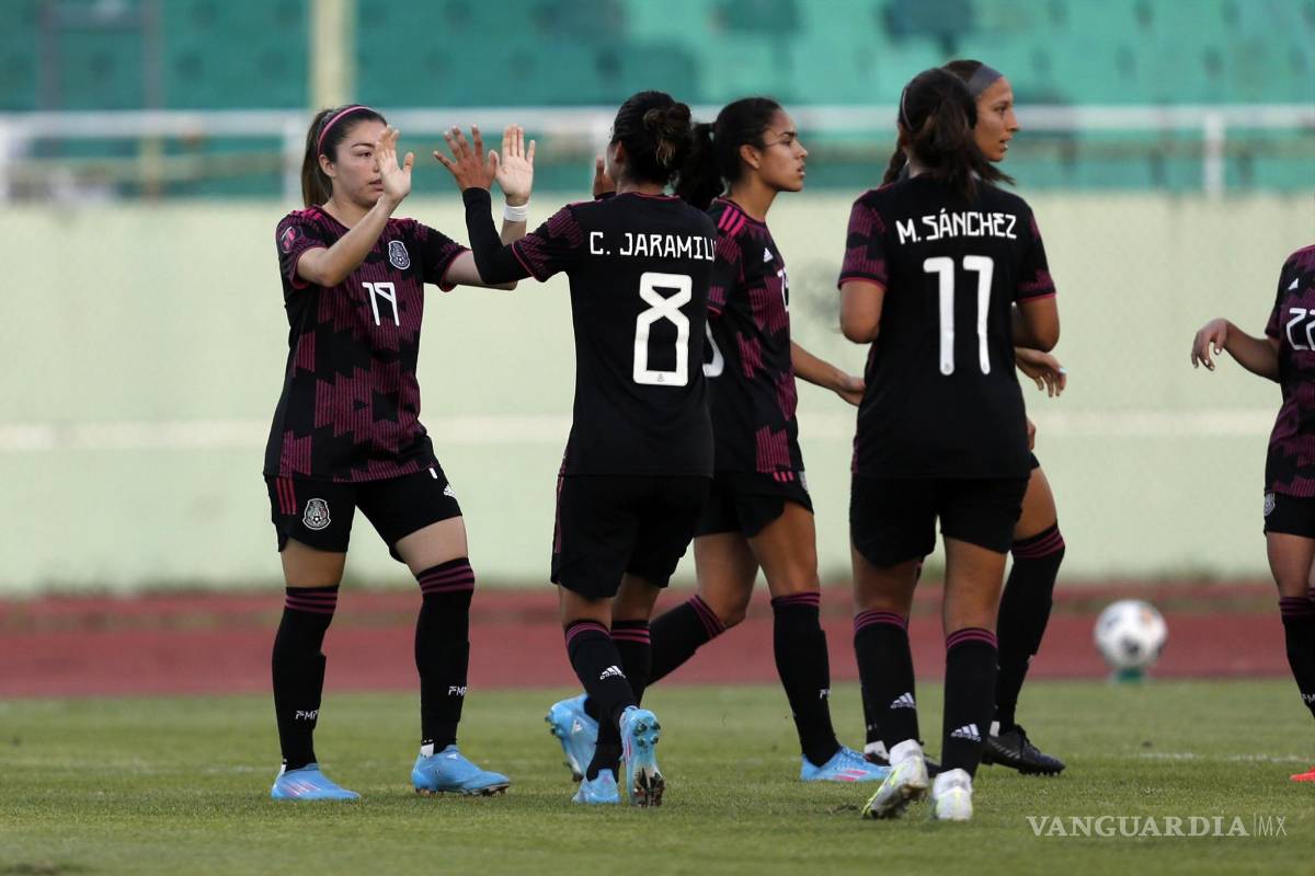 Tri femenil toma el control del Grupo A