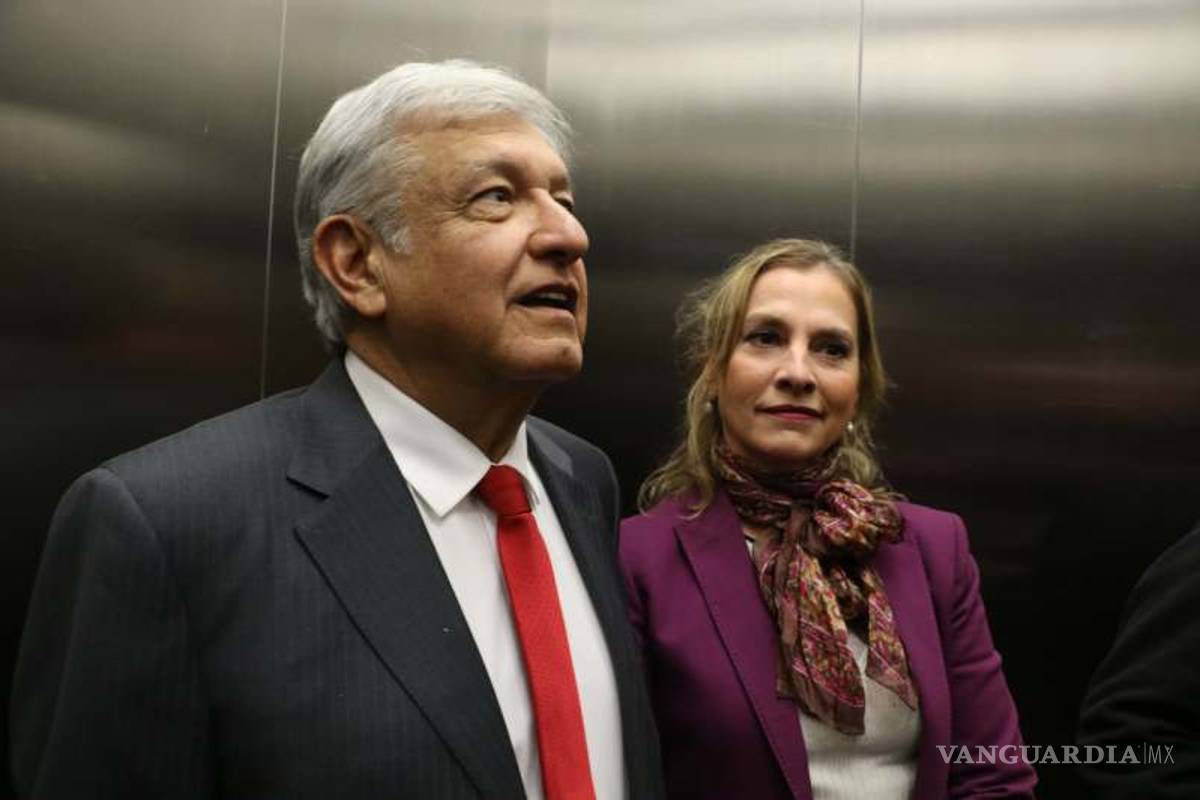 &quot;Beatriz es una mujer con criterio&quot;... AMLO rechaza injerencia de su esposa en carta dirigida al Rey de España