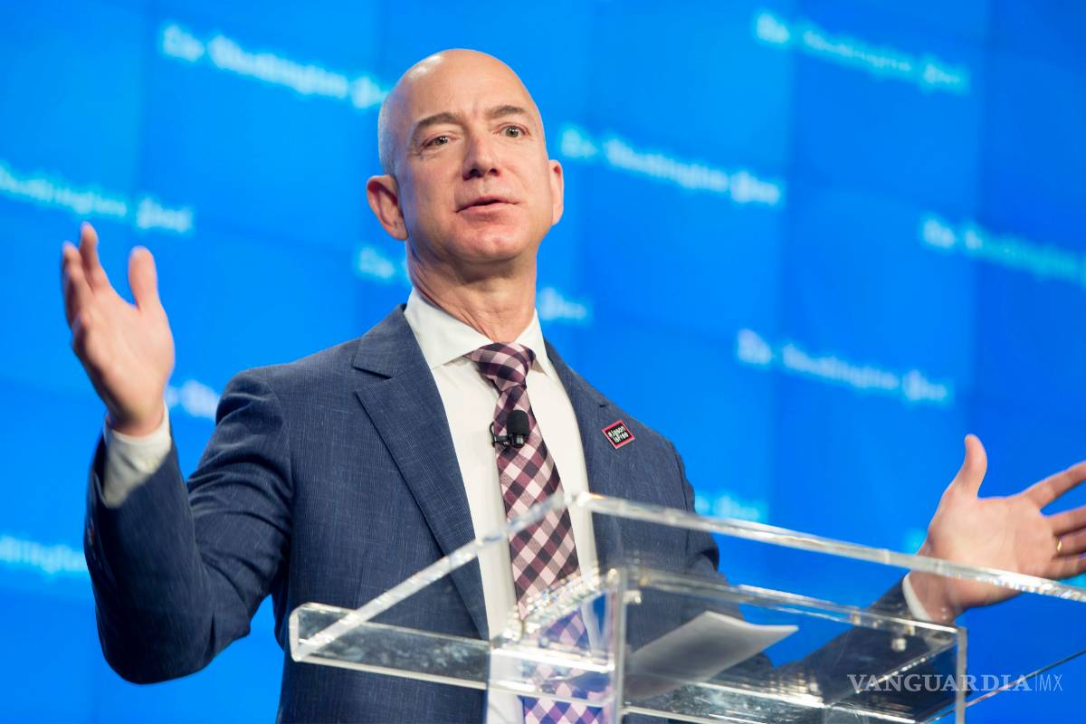 Jeff Bezos es el hombre más rico del mundo, con una fortuna de 12 cifras