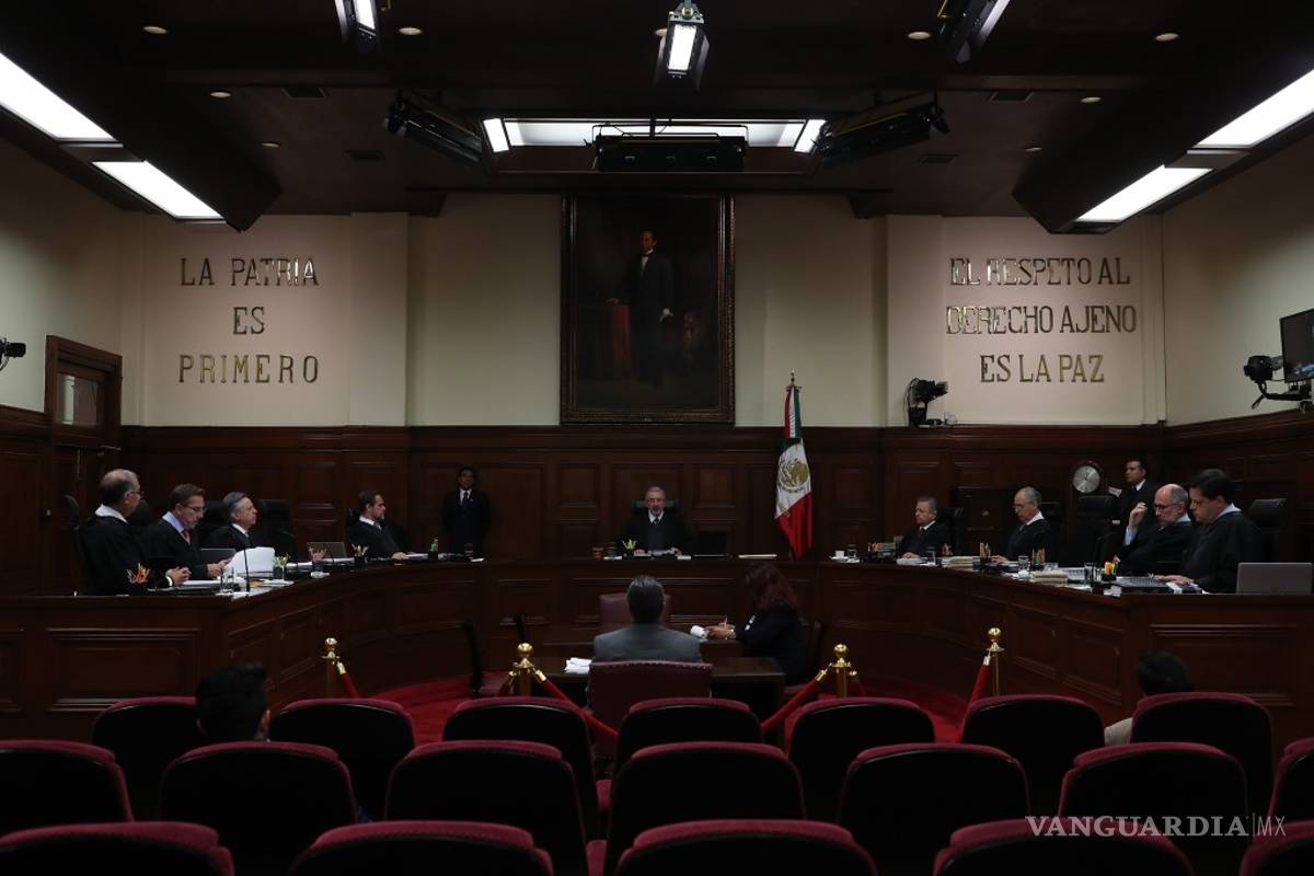 Ley de Salarios Máximos seguirá suspendida, desechan recursos del Ejecutivo y Congreso