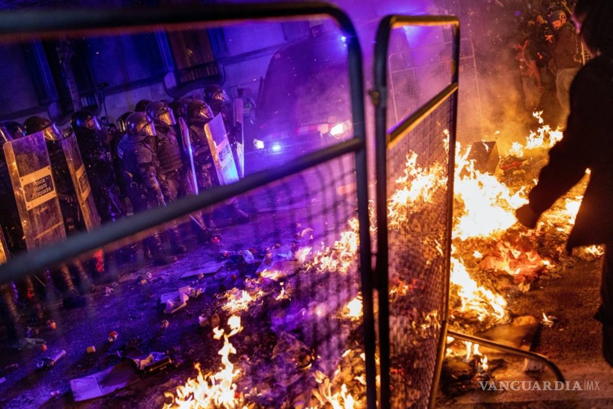 $!Reprime la policía en Barcelona manifestación independentista
