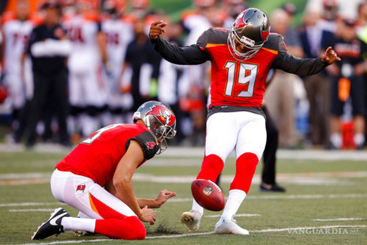 Buccaneers cortan al 'mexicano' Sergio Aguayo