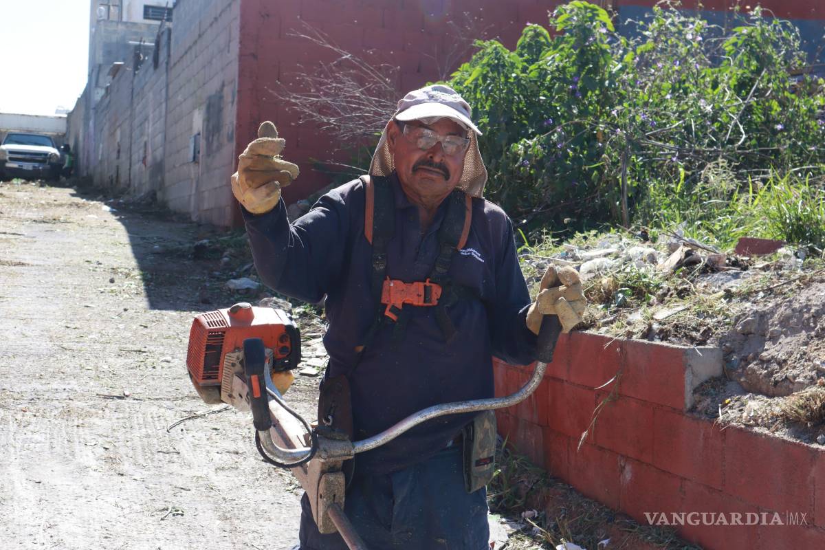 Realizan limpieza profunda en callejones de la colonia Miguel Hidalgo