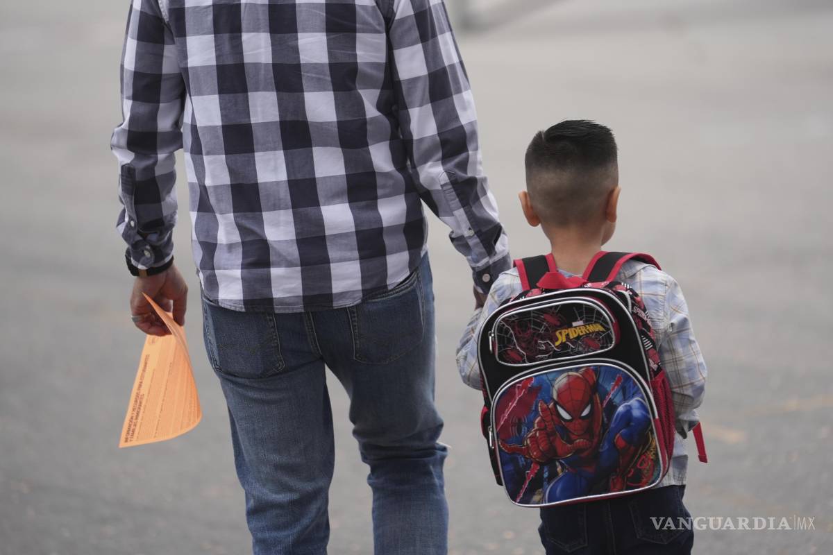 Por temor a ICE, niños inmigrantes en EU dejan de ir a la escuela