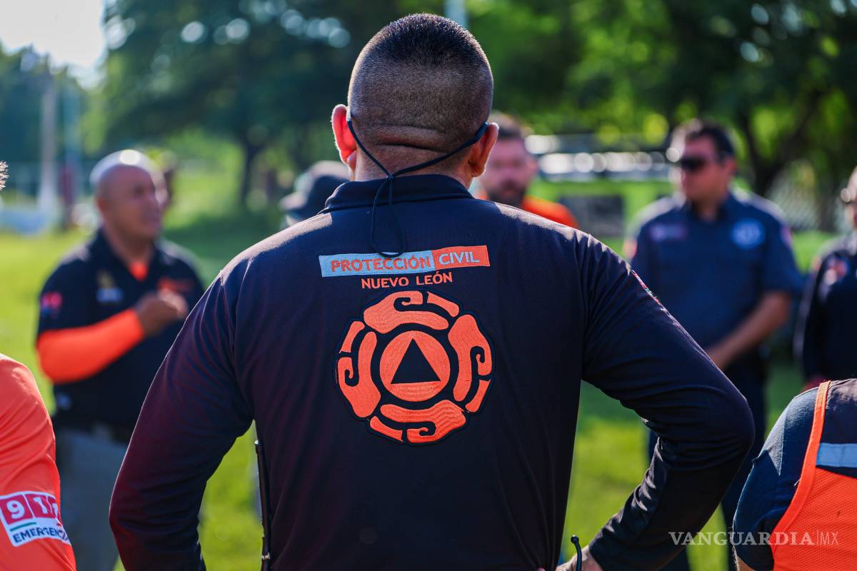 Reciben afectados de Pánuco, Veracruz, ayuda humanitaria de Nuevo León