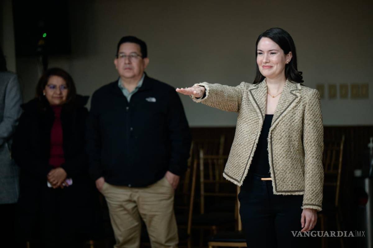 $!El alcalde Javier Díaz tomó protesta a Sara Martha Arizpe Ramos como consejera ciudadana