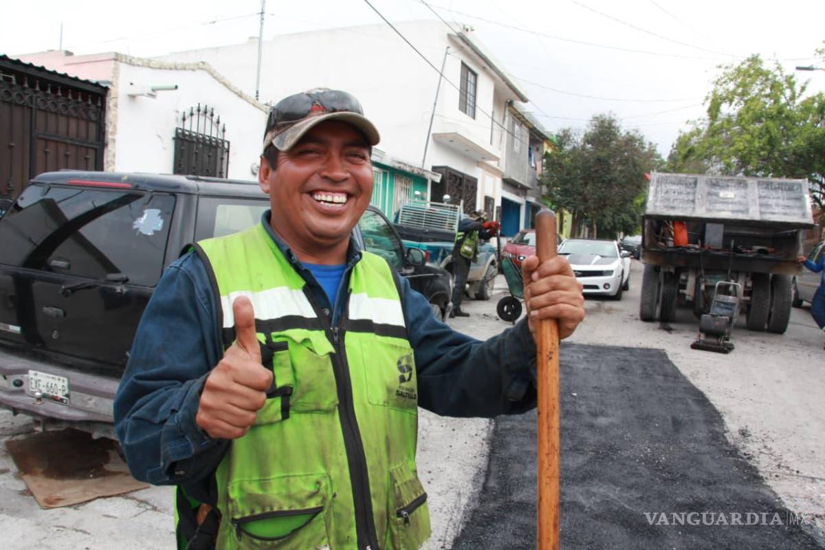 $!Las labores forman parte de una estrategia integral de mantenimiento vial impulsada por la actual administración.