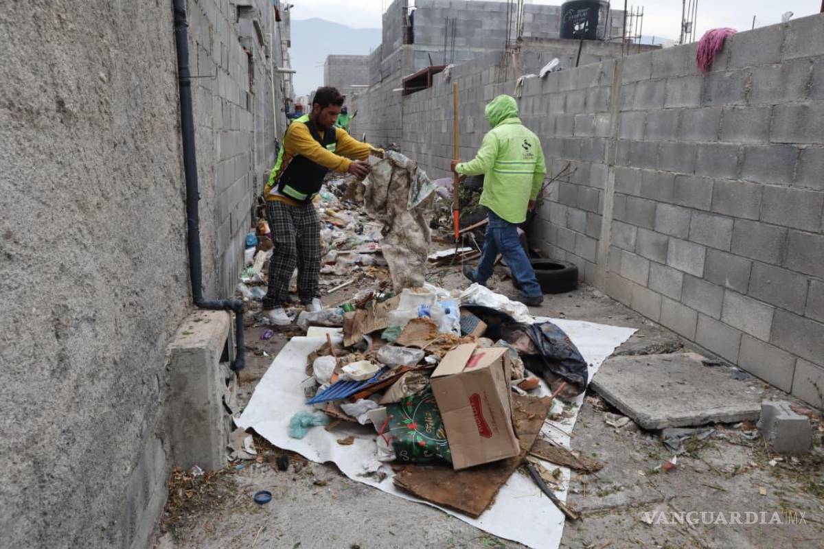 $!En Mirasierra, el municipio intervino varios callejones con retiro de basura acumulada, reforzando la seguridad y movilidad de residentes y transeúntes.