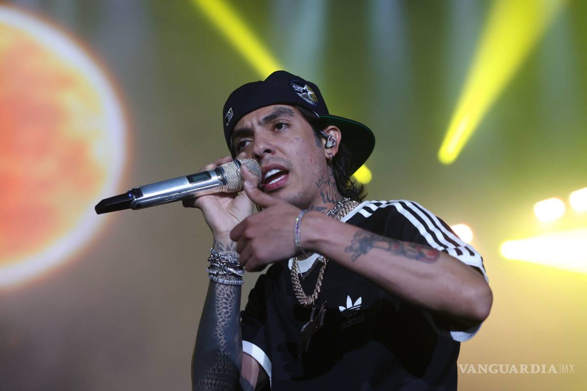 ¿Qué le pasó a Natanael Cano? Reportan incendio de su camioneta en carretera en Sonora