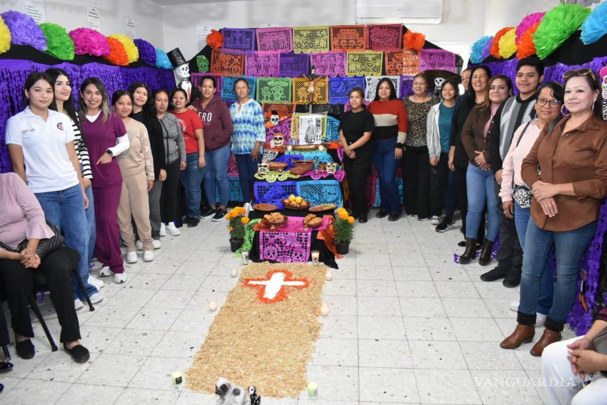 Biblioteca Berrueto Ramón honra a José Vasconcelos con altar de muertos en Nava