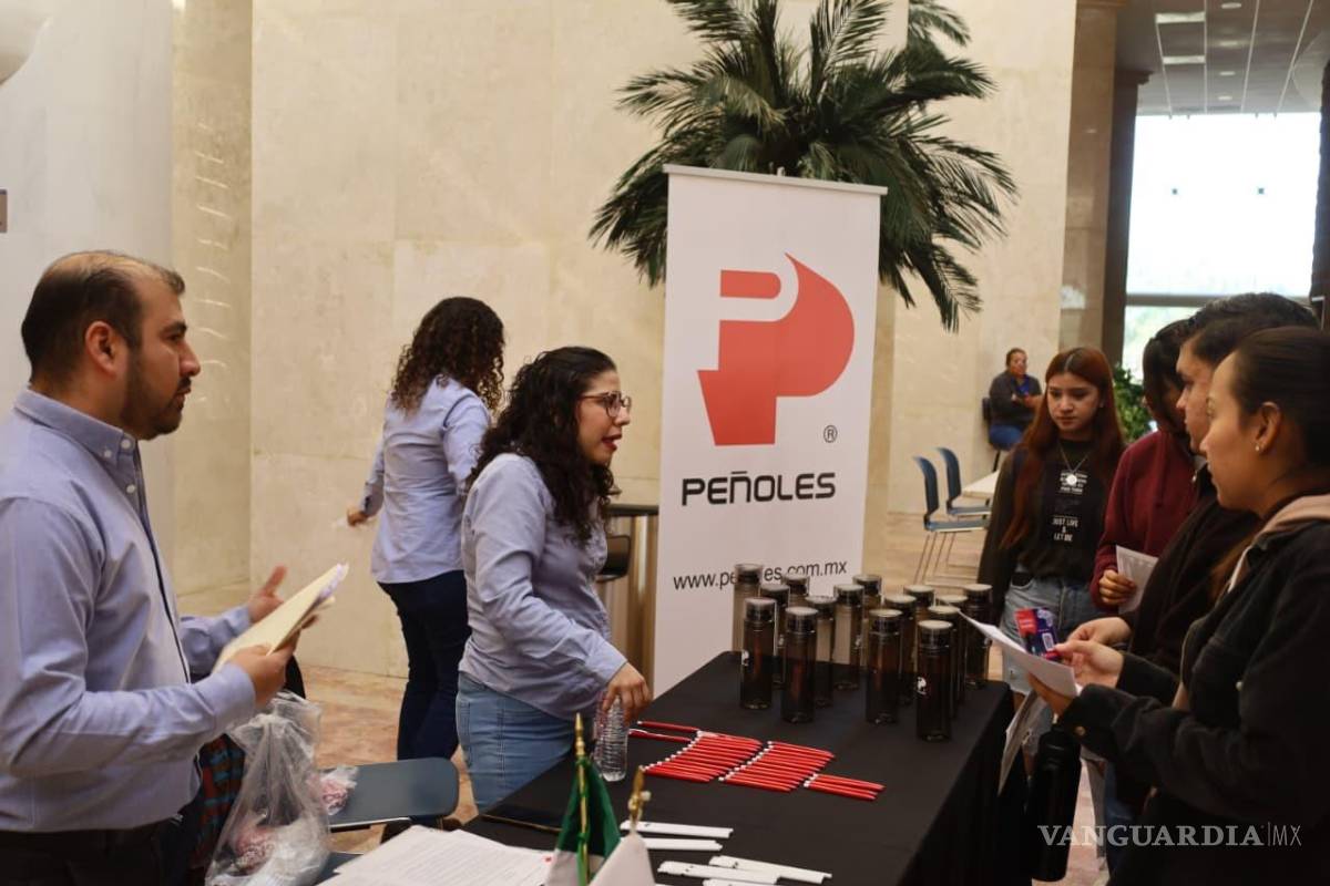 UAdeC realiza Tercera Feria de Empleo y Prácticas Profesionales en La Laguna