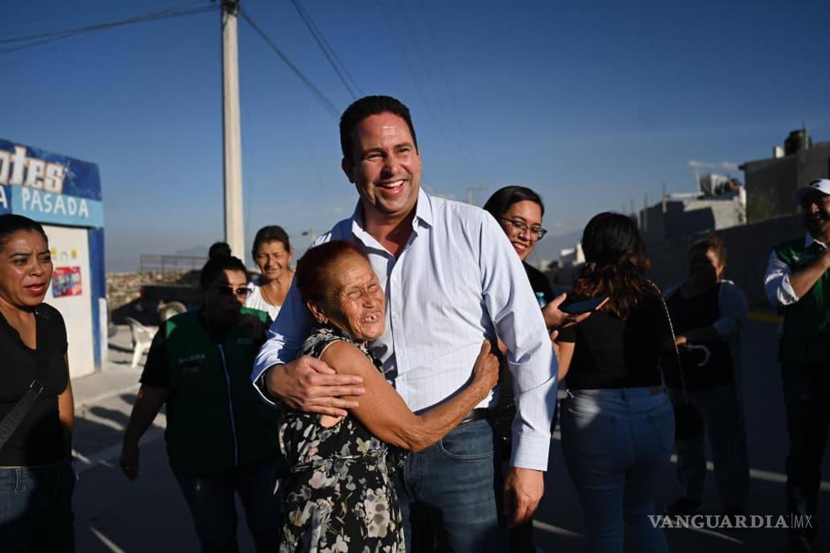 $!El proyecto, que contó con el respaldo del gobernador Manolo Jiménez, busca mejorar la calidad de vida de los habitantes al eliminar problemas de polvo y lodo.