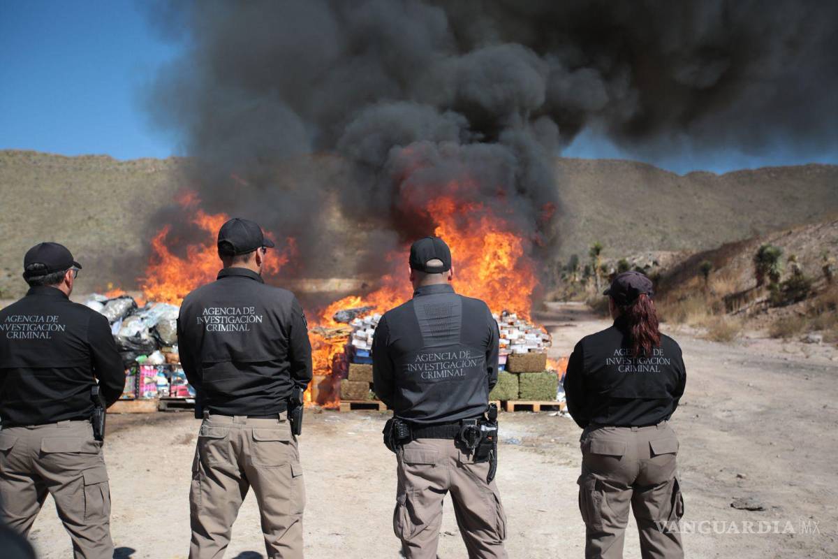 $!Se destruyeron más de una tonelada de drogas, incluyendo 610 kg de marihuana, 373 kg de metanfetamina y 13 kg de cocaína.