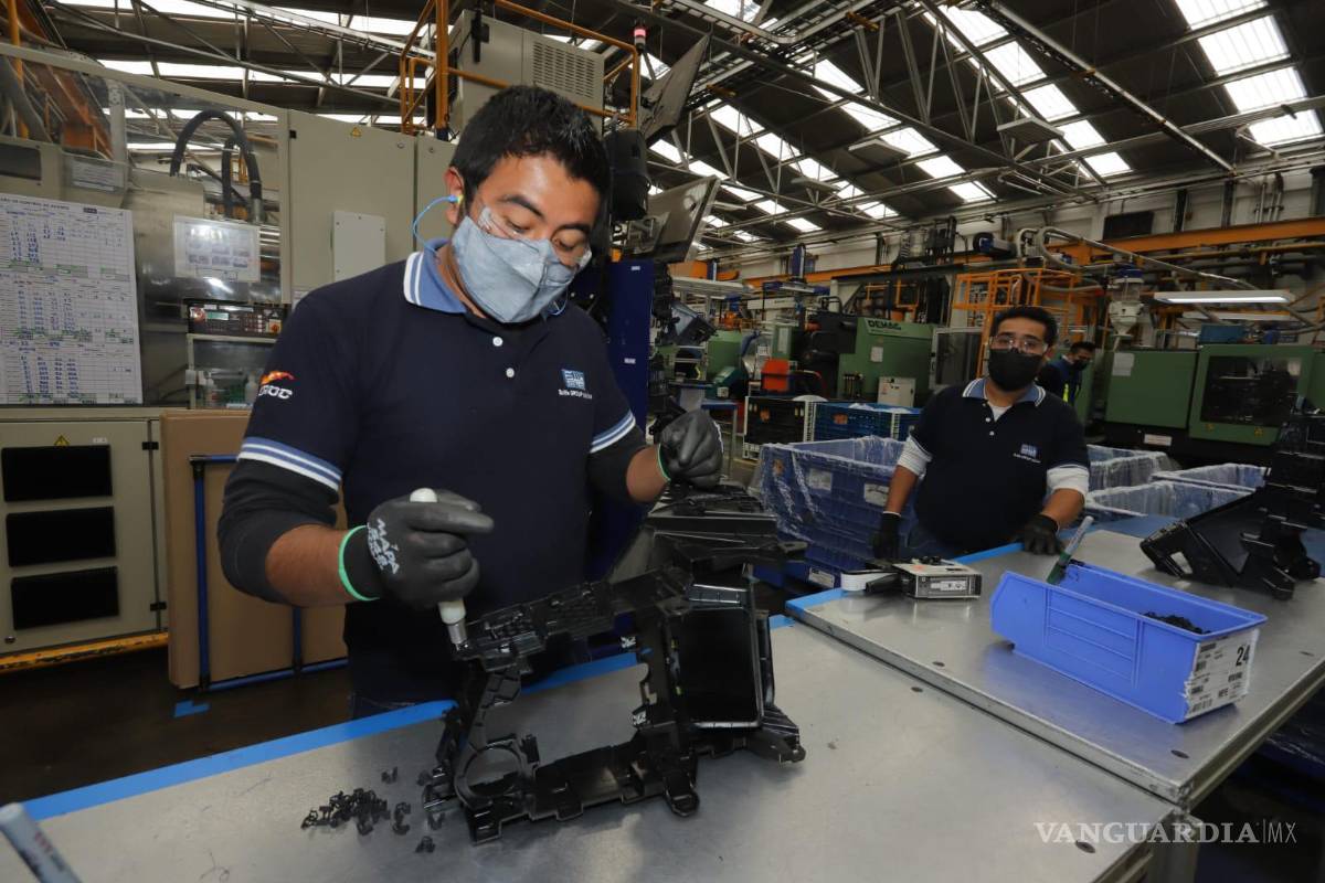 Debido a política comercial de EU, 10 inversiones se mantienen en pausa