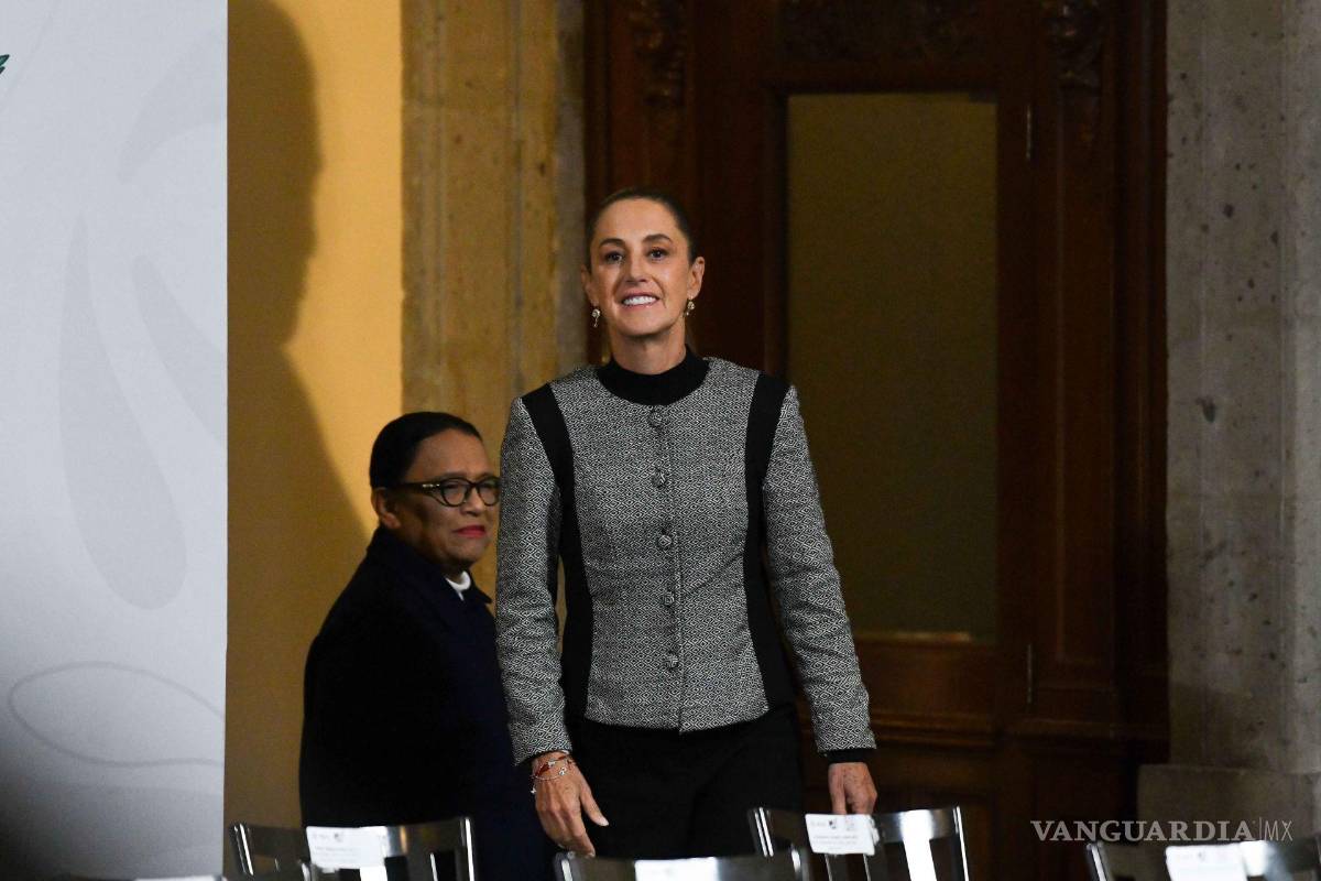 Sheinbaum elogia a Ernestina Godoy, pero deja la FGR en manos del Senado