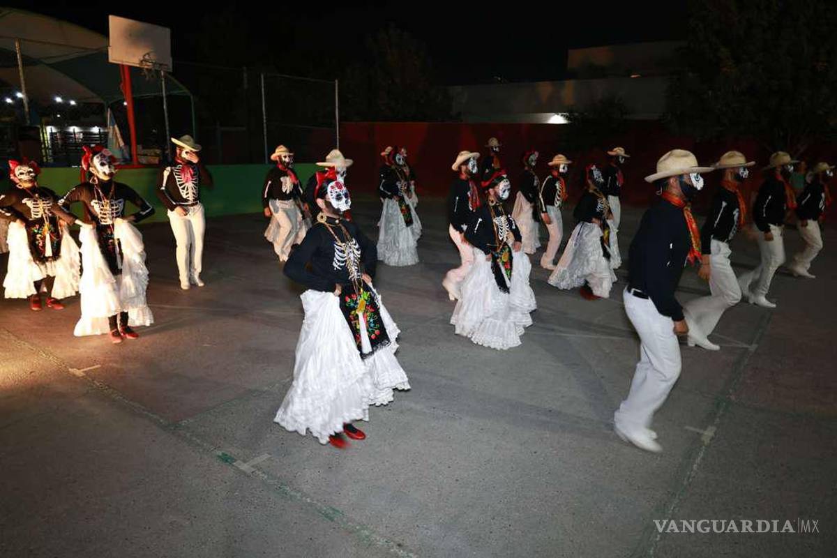 $!Los vecinos del poniente de Saltillo agradecieron las actividades culturales y la rehabilitación del Skate Park Saltillo 2000, un espacio que ahora se llena de familias todos los días.