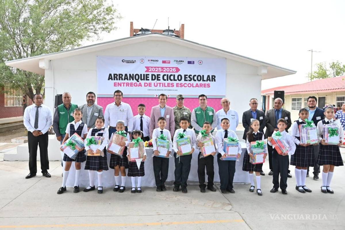 Apoyan a familias con paquetes escolares en Acuña y Jiménez
