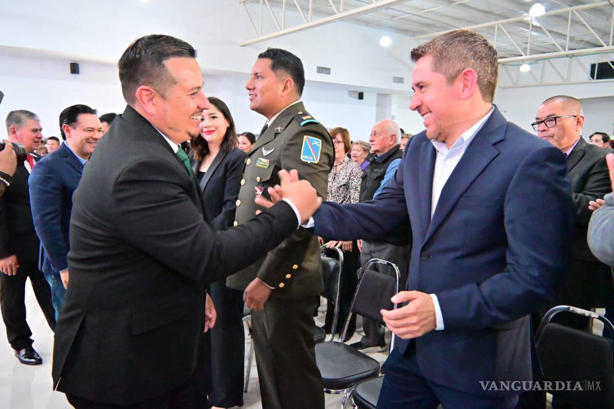 $!Javier Flores agradece la confianza de la ciudadanía al cerrar su mensaje.