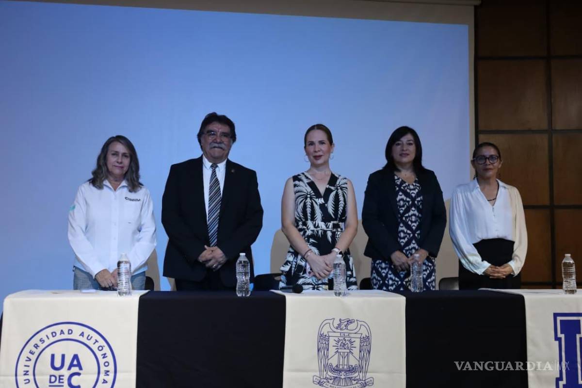 $!La coordinadora de la Unidad Laguna, Sandra López Chavarría, destacó que el foro se ha consolidado como un referente en el análisis y promoción de la sustentabilidad.