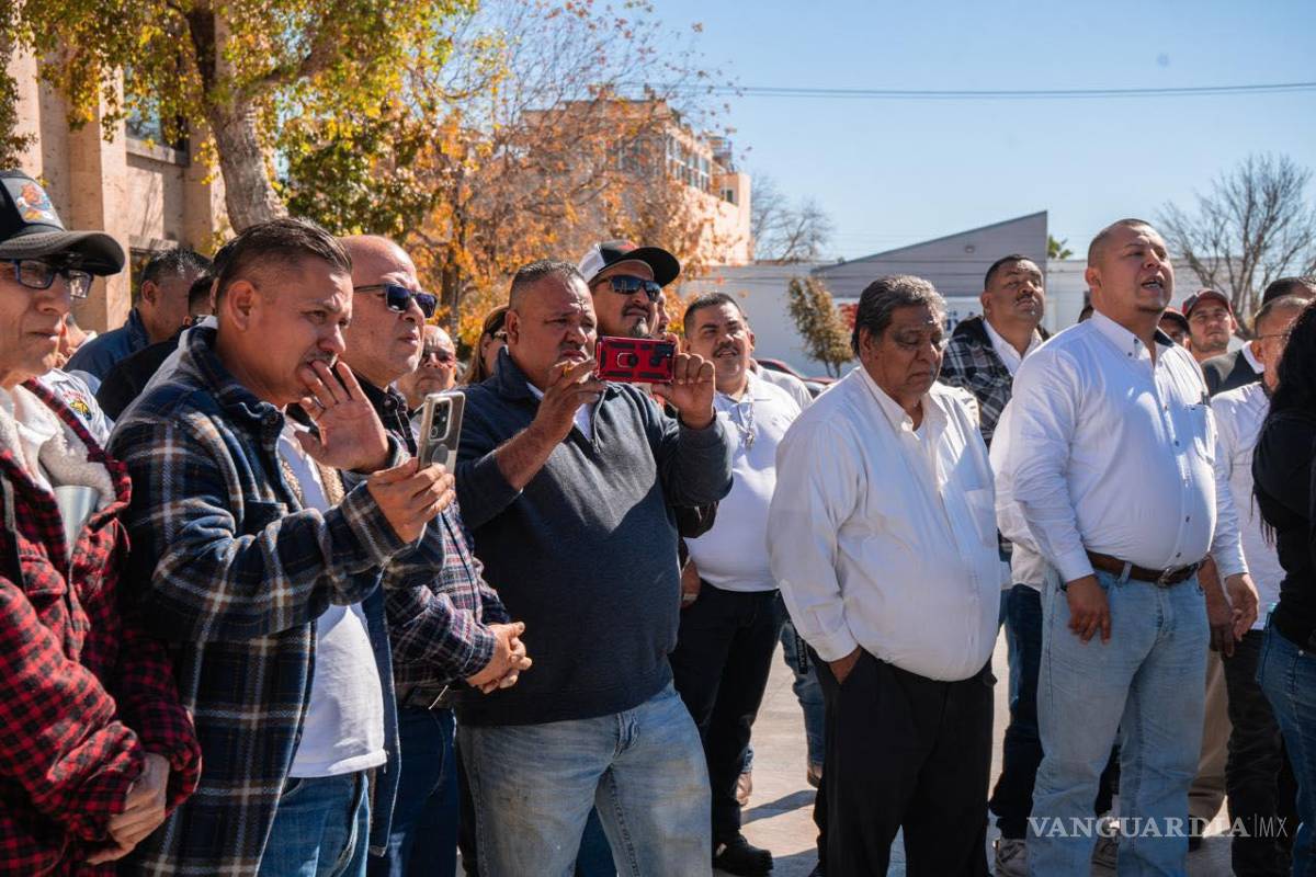 $!Con esta medida, los operadores pagarán solo 147 pesos por el refrendo 2026.