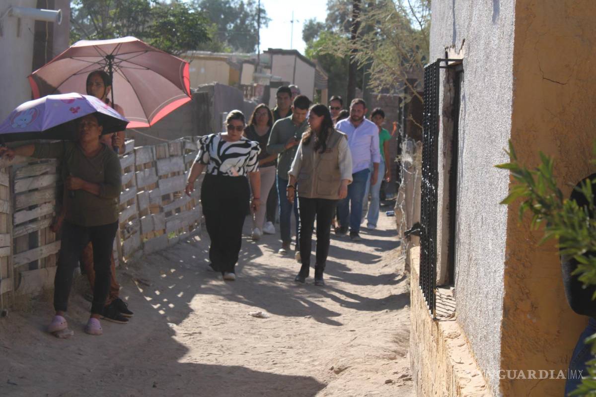 $!Autoridades visitaron a la familia de Anuel Esquivel para externarles su apoyo.