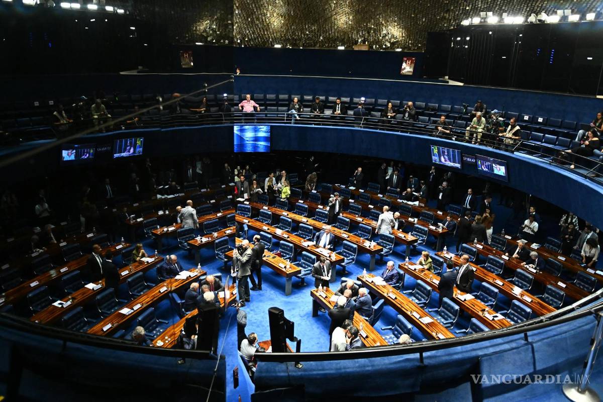 Senado de Brasil da luz verde a ley con la que se podría reducir la condena de Bolsonaro