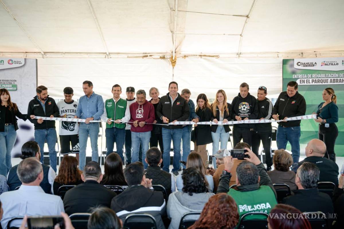 $!Autoridades estatales y municipales participaron en la entrega de obra.