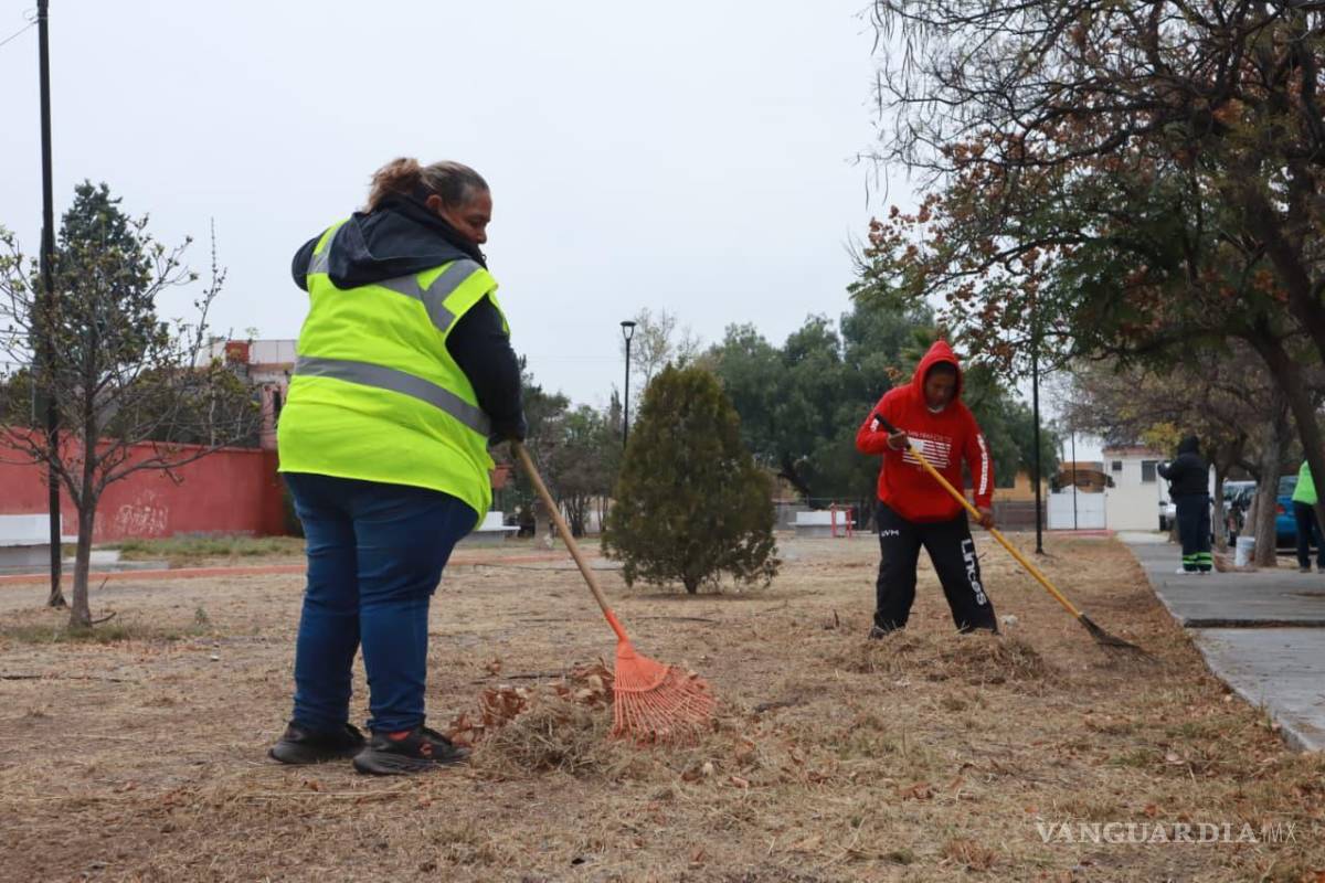 $!Brigadas de “Aquí andamos” recorren los espacios públicos de la ciudad.