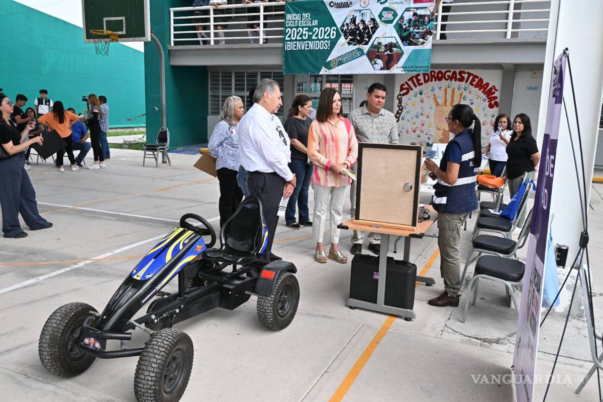 $!Módulos informativos del Departamento de Salud Mental y Adicciones permitieron a jóvenes de Frontera acceder a atención directa y participar en pláticas sobre estrategias de prevención y acompañamiento en momentos difíciles.