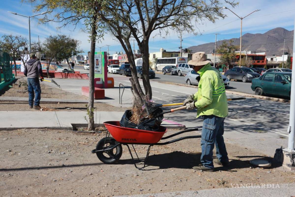 $!El alcalde Javier Díaz afirmó que estas acciones dignifican los espacios públicos.