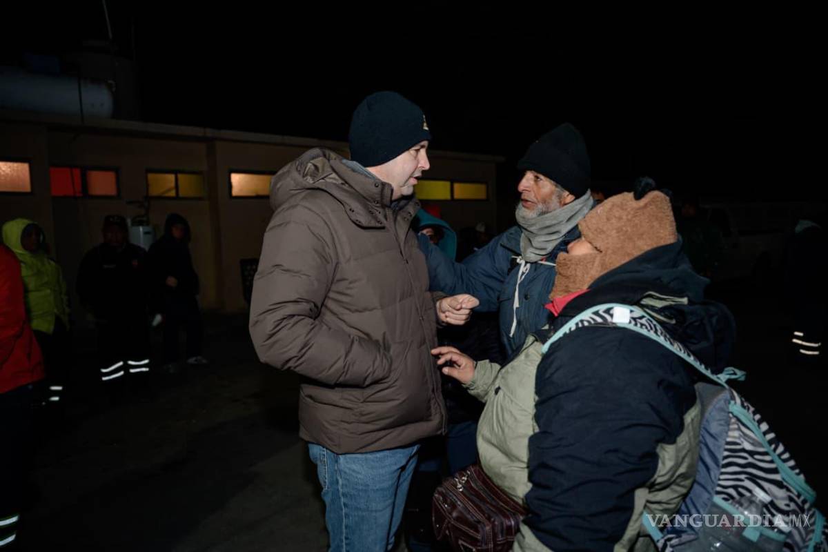 $!El alcalde reconoció la labor del personal de barrido manual.