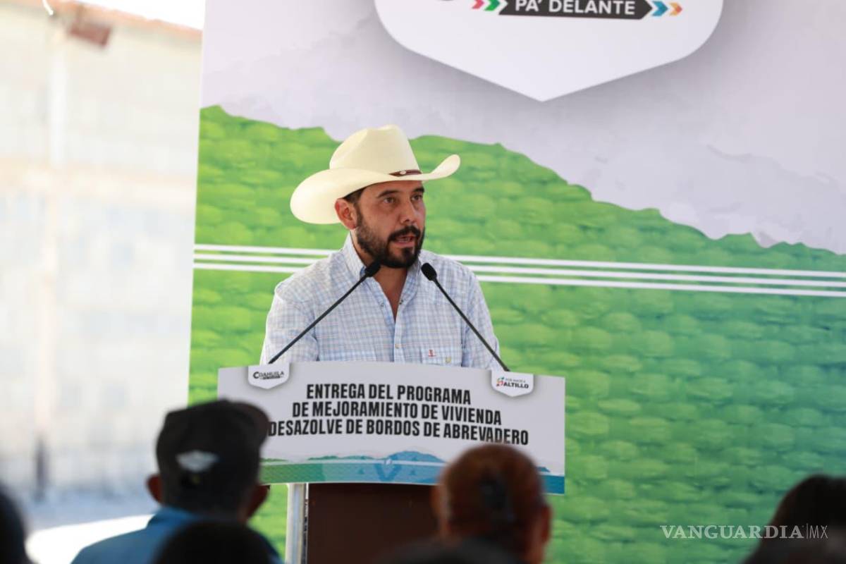 $!Autoridades de Saltillo y del Gobierno del Estado recorrieron las zonas beneficiadas, donde constataron las obras destinadas al almacenamiento de agua y al fortalecimiento de la infraestructura productiva.