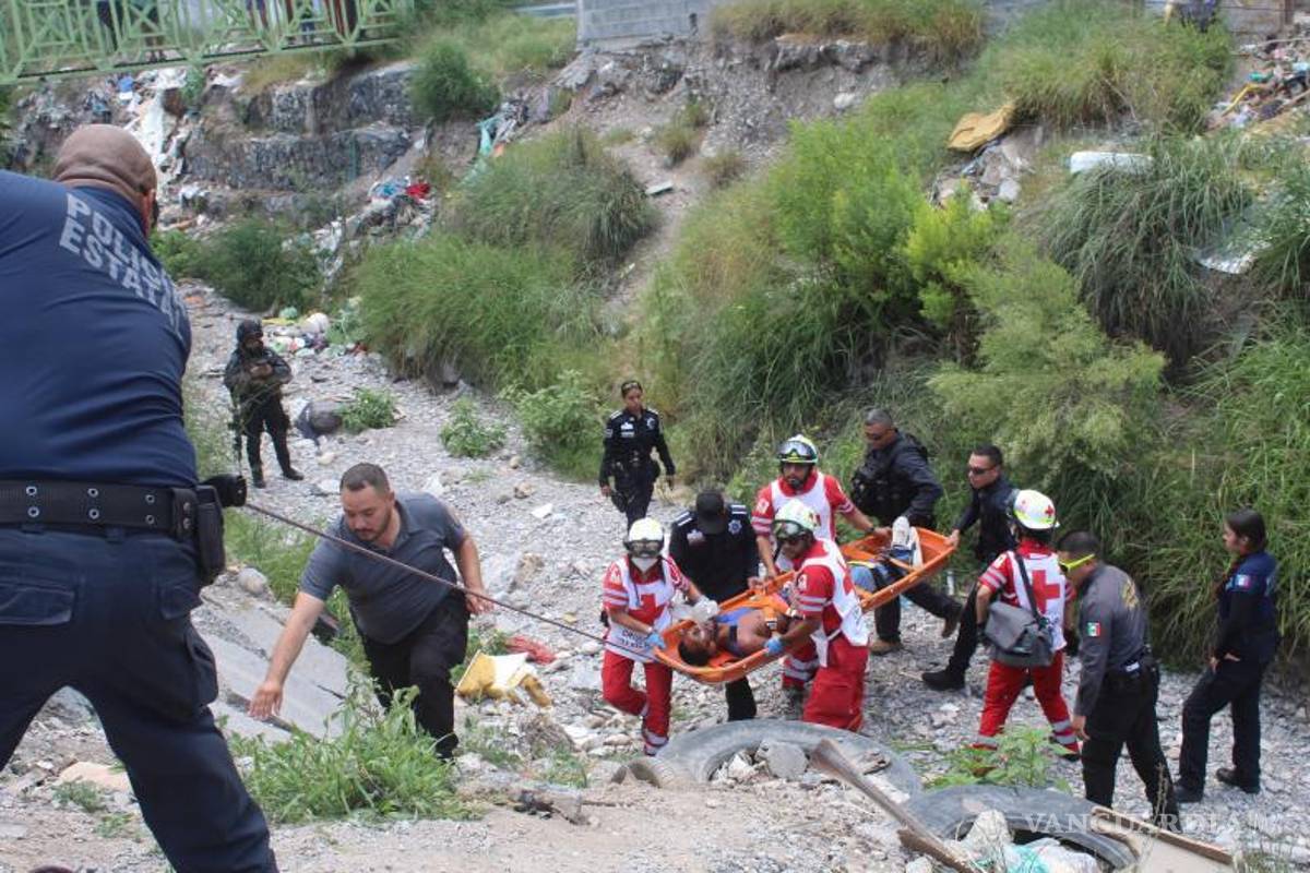 Encuentran a hombre inconsciente y con larvas, en arroyo entre Postal Cerritos y Nueva Tlaxcala; lo daban por muerto