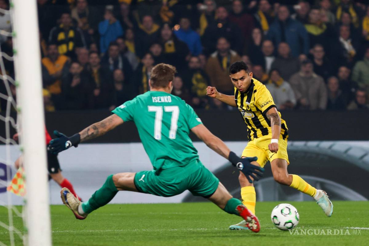 AEK Atenas remonta con Orbelín Pineda y AZ Alkmaar clasifica con Mateo Chávez