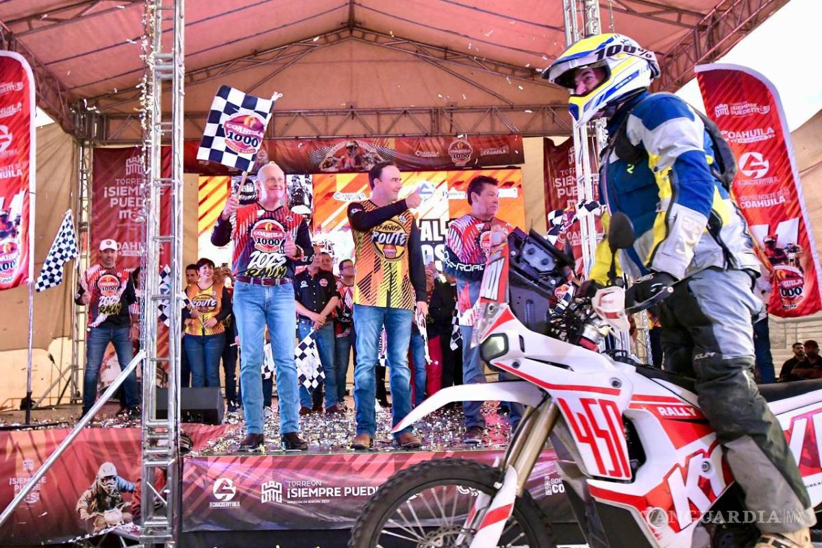 $!Román Alberto Cepeda, alcalde de Torreón, da la bienvenida y deseos de éxito a los competidores.