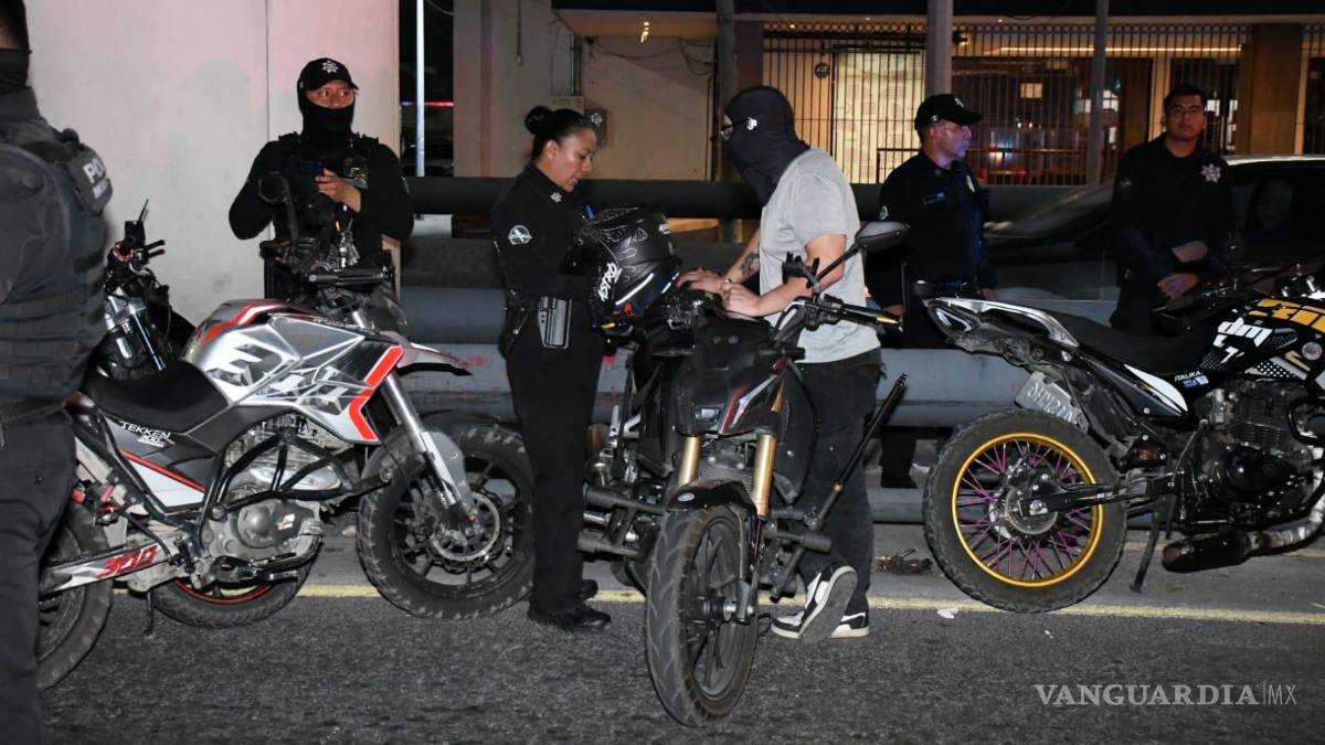 Les agüitan la rodada; remiten 19 motos al corralón en Monterrey