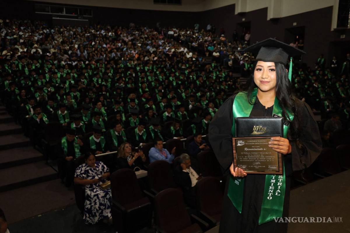 UTRCC celebra la graduación de la generación 2023-2025 en Monclova