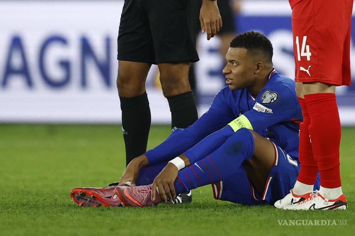 Mbappé enciende las alarmas: salió lesionado en la goleada de Francia ante Azerbaiyán