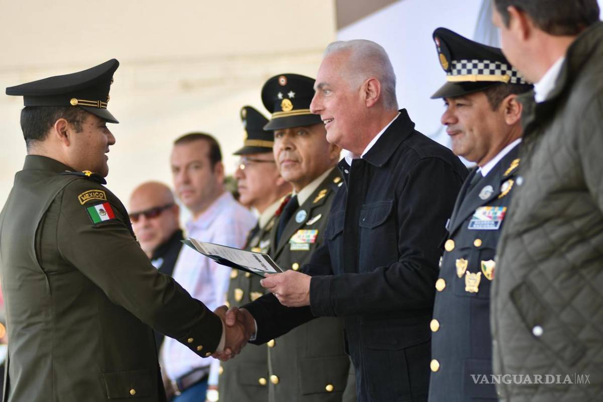 $!Autoridades militares, estatales y municipales refrendaron su compromiso de trabajar de manera coordinada por la seguridad y tranquilidad de las familias torreonenses.