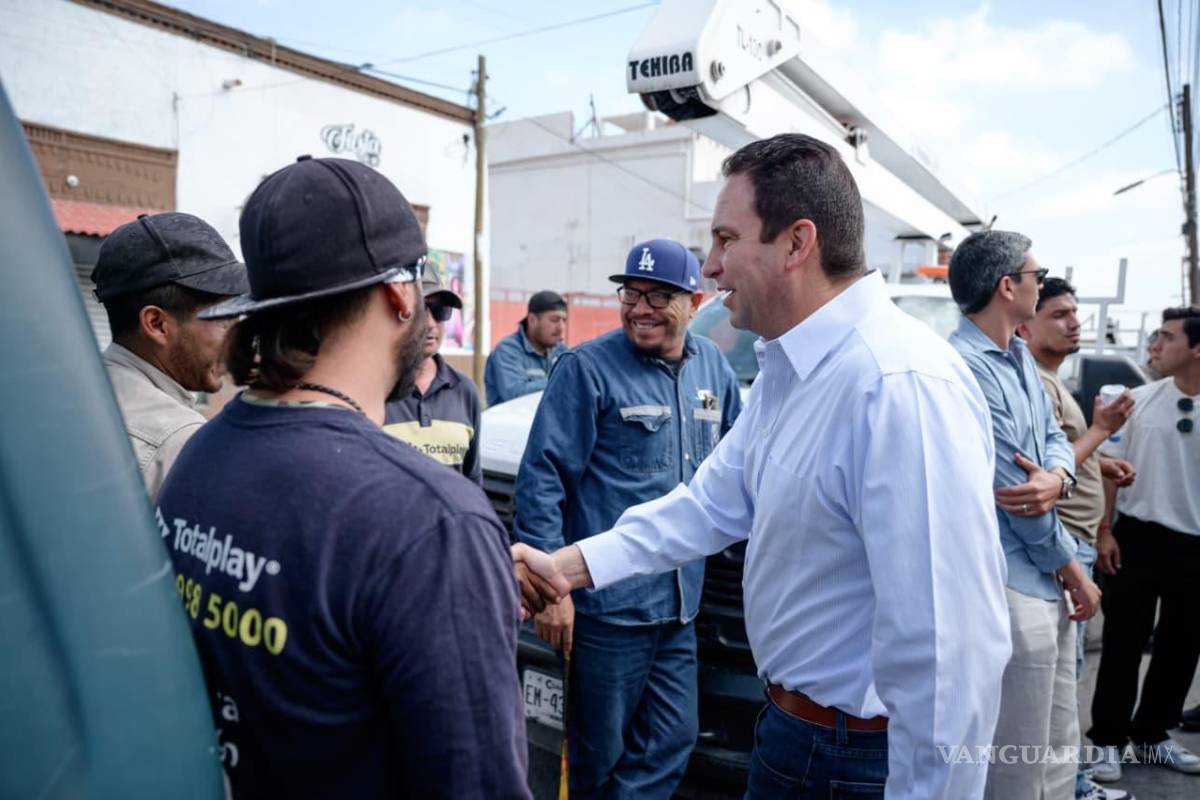 $!Autoridades municipales supervisan las labores para mantener una imagen digna y segura en el Centro Histórico de la ciudad.