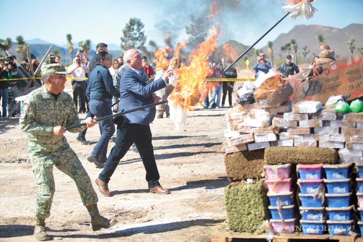 Destruyen en Coahuila más de una tonelada de drogas y objetos del delito