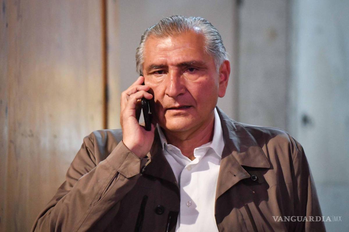 La manzana que mordió Adán... Augusto